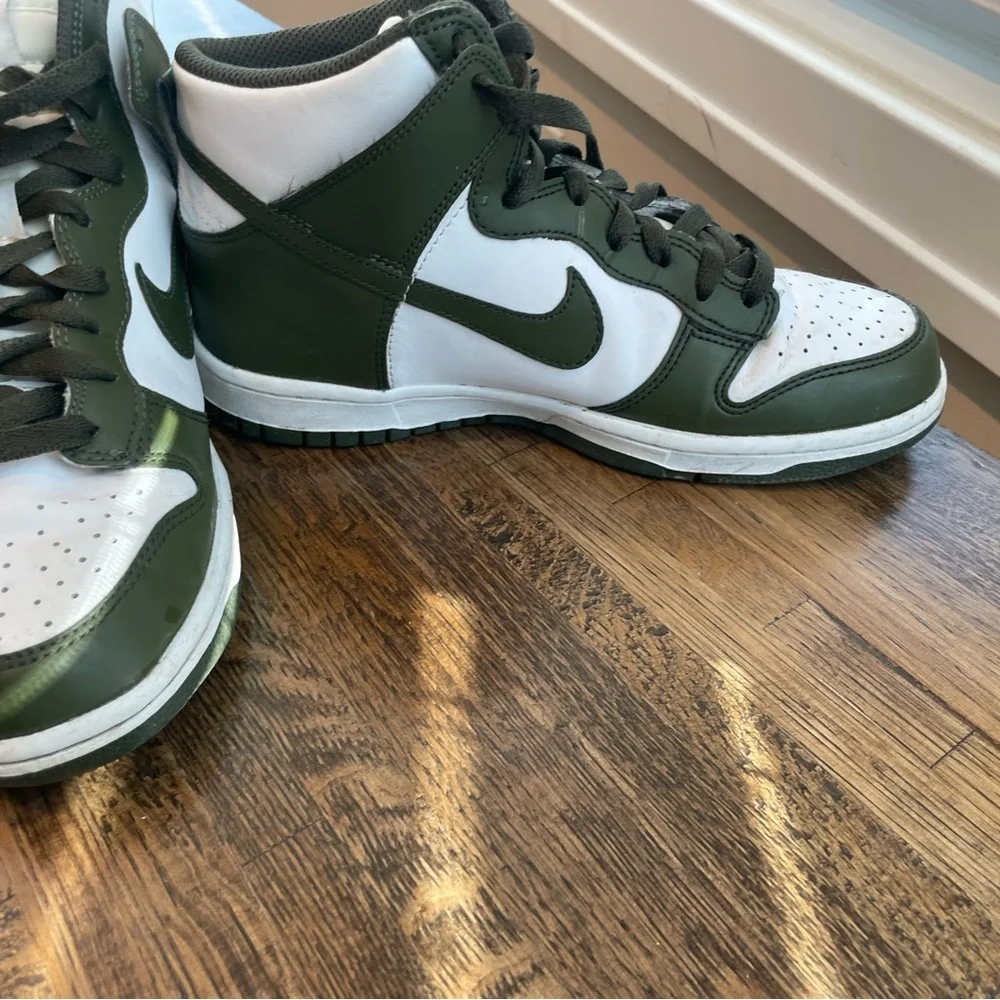 Nike Dunk High Retro Sneakers Cargo Khaki - Green-White Size 7y